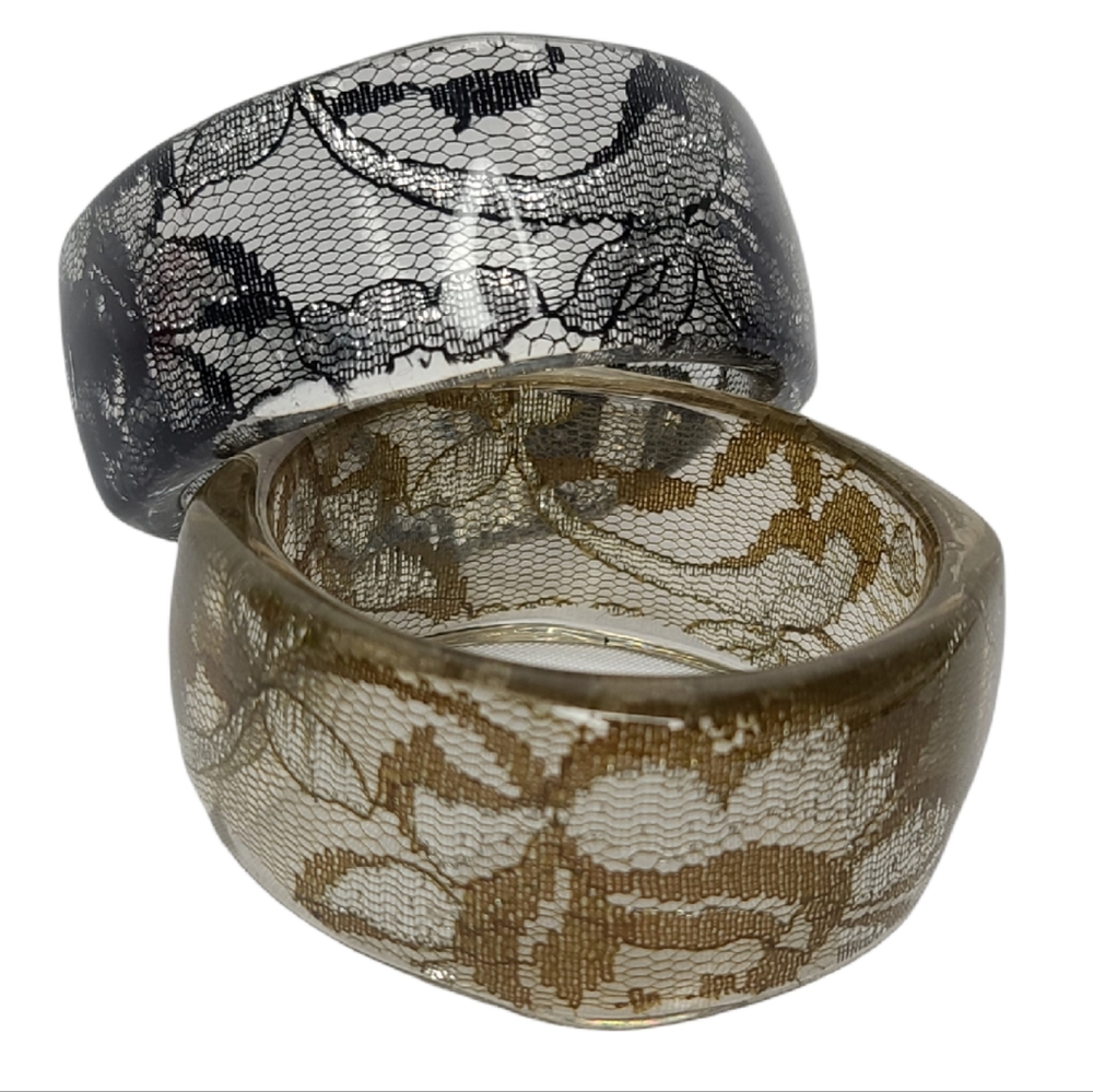*SOLD* Vintage Lucite Bangle Bracelets Black Golden Brown Lace Wide Width 1980s - Picture 1 of 8